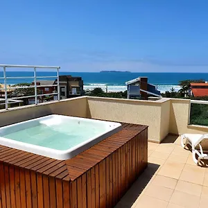 Cobertura Jacuzzi Vista Mar Bombinhas