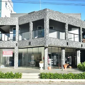 Residencial Melfi 3 Ap.1 Frente Bombinhas